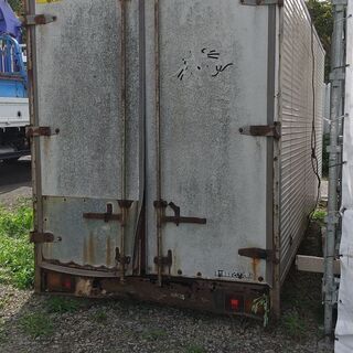 ２トントラックコンテナ！物置にも！訳あり