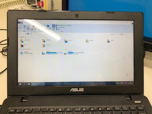 ASUS X200 11インチ　ノートパソコン