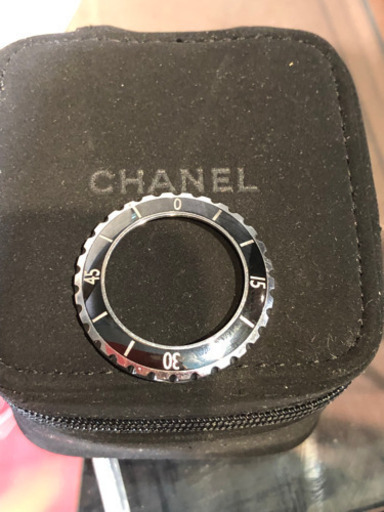 シャネルj12、33ミリ、ベゼル