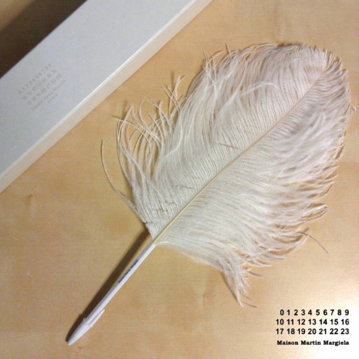 新品Margiela マルジェラ 10SSフェザー ボールペン 白 Maison Martin Margiela マルタンマルジェラ 希少 名品 正規品 文具 文房具 13番