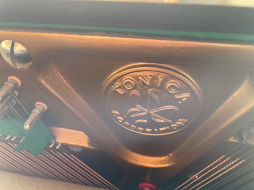 ピアノ　引き取りお願い致します。