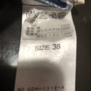 ロペピクニックの紺のカットソーの画像