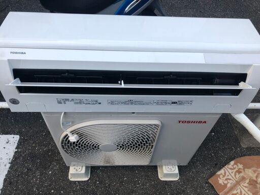 ＜高年式エアコン＞２０１９年式　東芝　６畳用エアコン　かなりキレイ
