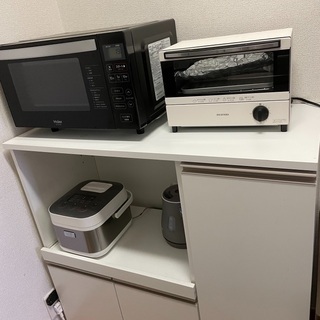 無料で差し上げます。レンジ炊飯器台