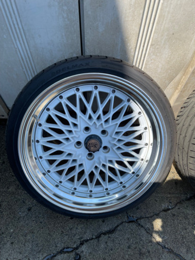 SSRフォミュラーメッシュ19インチ9.5j 10j 美品