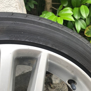 クラウンの純正タイヤホイール4個 差し上げ物あり