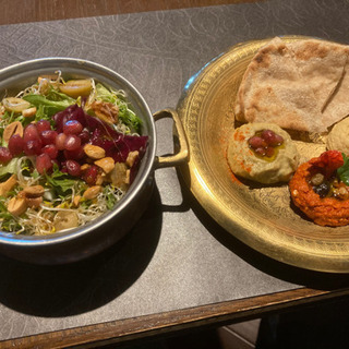 16時頃から新橋でおススメ焼肉ホルモン店で飲みませんか？