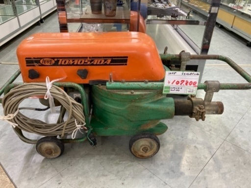トモサダ　モルタルポンプ