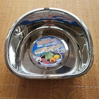 未使用☆貝印 KAI 洗い桶 D型 脚高ゴム付 DZ1141

の画像