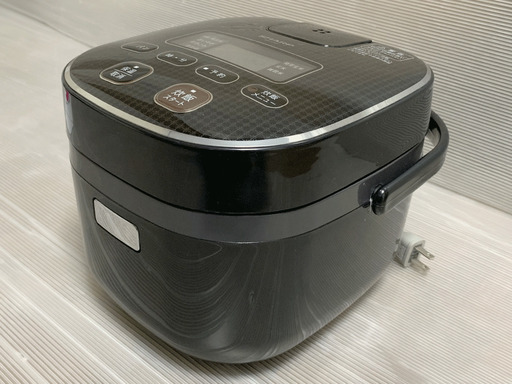 SHARP/シャープ 炊飯器 KS-C5J-B 容量:0.54Lを、1,000円でお譲りいたします。