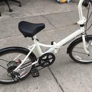 折りたたみ自転車の画像