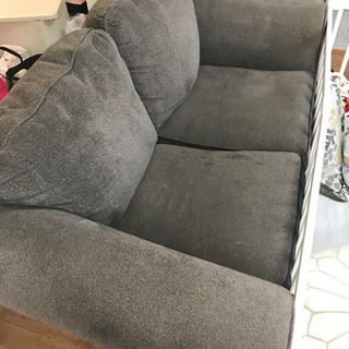 布張りソファ　輸入家具　ハイバック