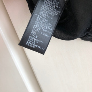ビジュー付きトップスの画像
