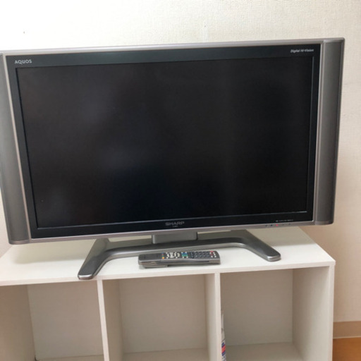 シャープ　aquos 32型