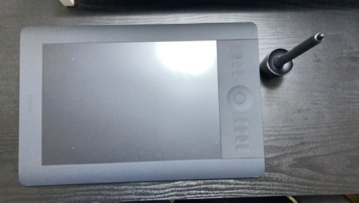 Wacom Intous5 ペンタブ