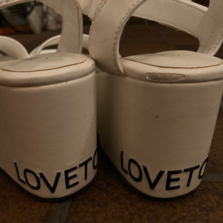 LOVETOXIC 厚底サンダル Ｓの画像