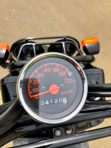 出ました！大人気ズーマー！ピカピカ程度極上！　ワンオーナー！走行4千キロ台！整備しすぎて絶好調です！