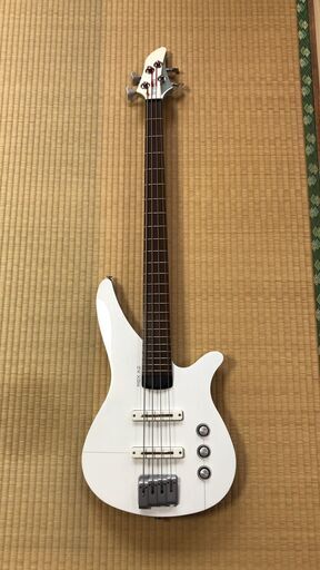 美品 ヤマハ　軽量ベース　RBX4A2