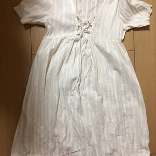 ③レディース　服　白チュニック　Mサイズ