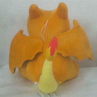 ポケモン　リザードンぬいぐるみの画像