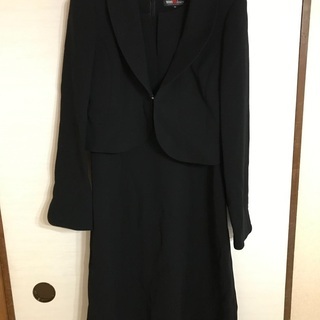 値下げしました！未使用女性用喪服（ブラックフォーマル）