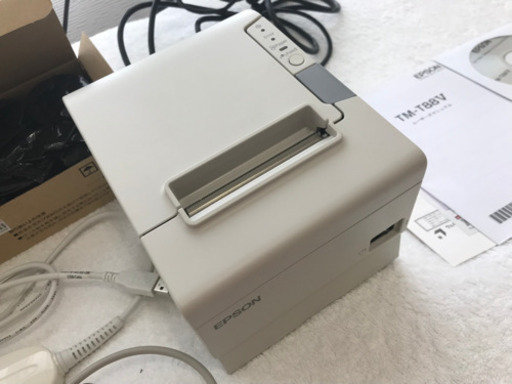 美品 2ヶ月程使用しました EPSON レシートプリンター  レシートプリンター用紙9ロール付き バーコードリーダー付き