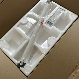 【新品未使用】 サーキュレーター 30畳 リビング扇風機 DCモーター 高さ調節可 一台3役 上下左右自動首振り 2層15枚羽根 パワフル送風 (換気/3D空気循環) 卓上扇風機 LED液晶スクリーン付 リモコン付 タイマー機能付 風量32段階調節 5つ運転モード 組み立て簡単 超軽量設計 お手入れ簡単 静音 省エネ 家計にやさしい 家庭用/業務用/アウトドア用 梅雨 除湿 全シーズン活躍 説明書 ホワイト  の画像
