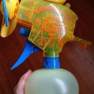 ミニオンズ 扇風機つき霧吹き？の画像