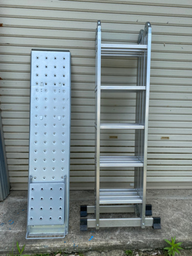 便利なハシゴ、決まりました‼️最終価格‼️色々な形になります。新品未使用箱無し