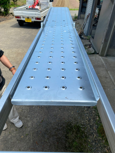 便利なハシゴ、決まりました‼️最終価格‼️色々な形になります。新品未使用箱無し