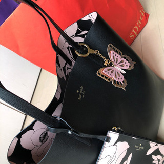 ✨新品✨ケイトスペード　リバーシブル　トートバッグ　ショルダーバッグの画像