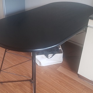 ダイニングテーブル