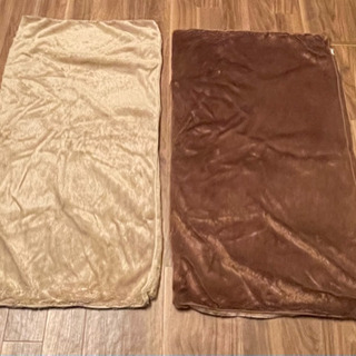 枕やクッションカバーの外のみ 切って中は抜いてます 2枚セット