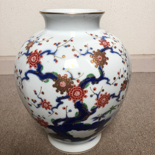 お値下げしました　
深川製磁、有田焼き花瓶の画像