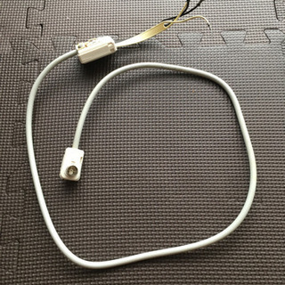 テレビアンテナ用室内ケーブル