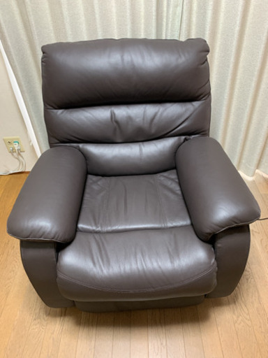 ニトリ 電動 本革リクライニングソファ 一人掛