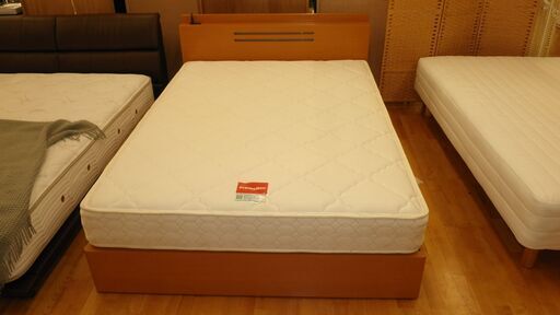 k309☆ダブルベッド☆フランスベッド＋家具の大丸☆照明＋収納＋コンセント☆フレーム＋マットレス☆近隣配達、設置可能