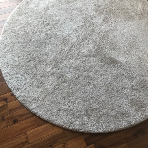 ニトリ　円形ラグ　マット