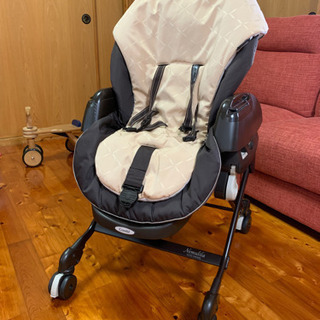 コンビ　ネムリラ　電動ハイローチェア　美品　ハイチェア