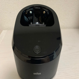 ブラウン　洗浄機、電気シェーバー(髭剃り)series9の画像