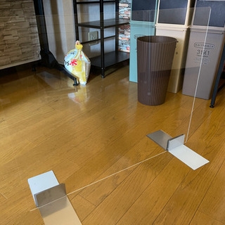 アクリル板の画像