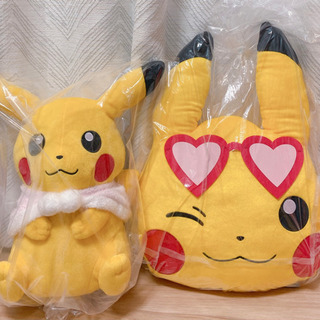 未開封　新品タグ付き　ポケモン　ピカチュウ　ぬいぐるみ　クッショ...