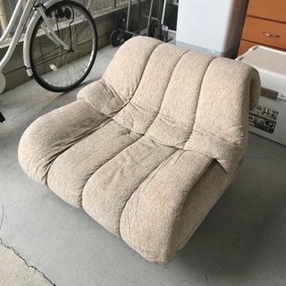 回転1人用ソファーの画像