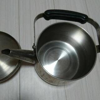 やかん 2Lくらいたっぷりはいります。の画像