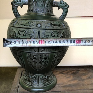 アジアンな花瓶の画像