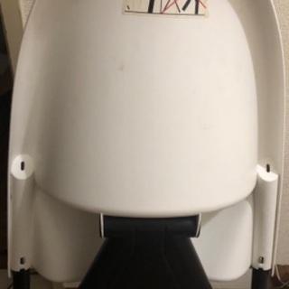 ベビービョルン　ベビーチェア　ハイチェア　ホワイト