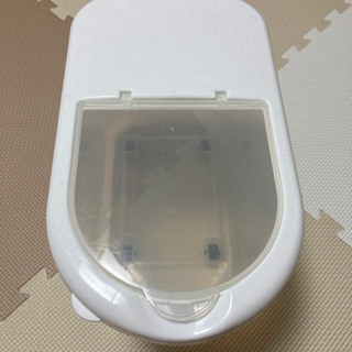 【取引中】米びつ　５ｋｇ入ります
