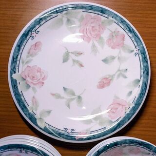 ☆お取引先決まりました☆　大・中平皿と小ボウル セット 10点　ローズ柄の画像