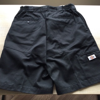 【未使用】BEAMS Dickies  黒ハーフパンツ　サイズM（74㎝）の画像