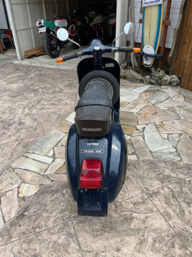 ベスパ100  ビンテージ　ピアジオ　イタリア